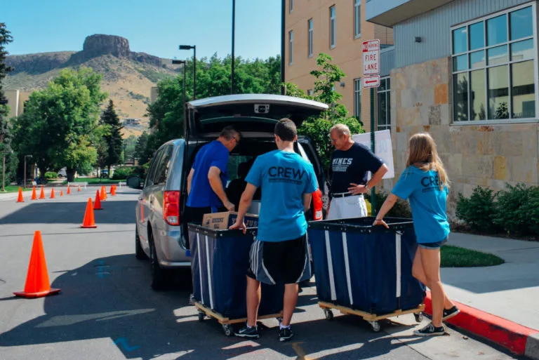 New students moving into residence halls at Mines