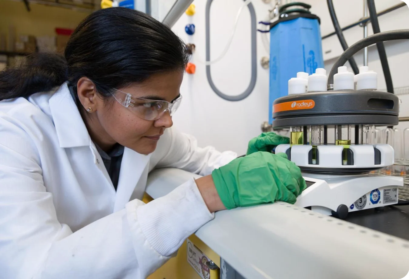 women lab