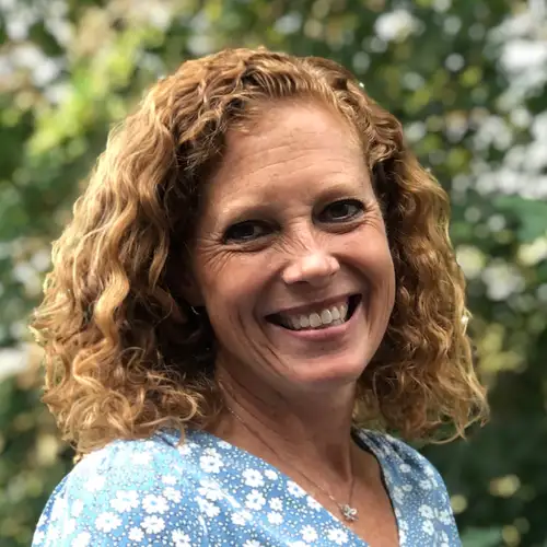 Kathleen Kelly headshot