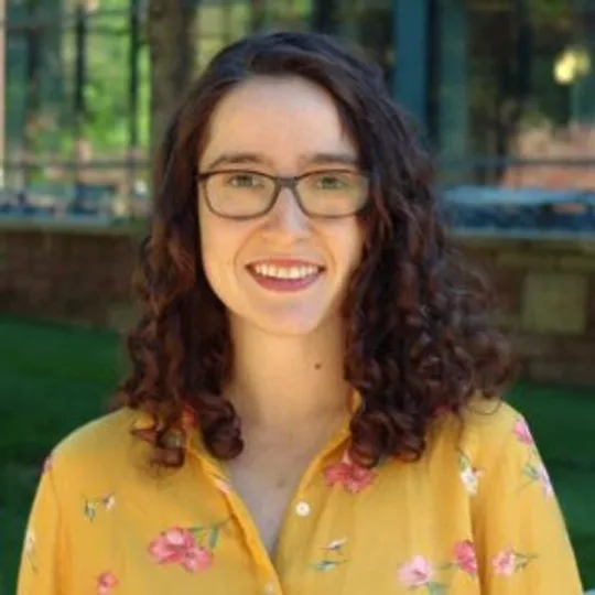 Eve Mozur profile picture