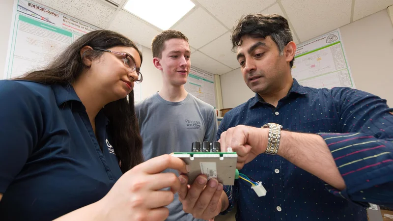 Assistant Professor of Electrical Engineering Omid Beik wins NASA Early Career Faculty Award