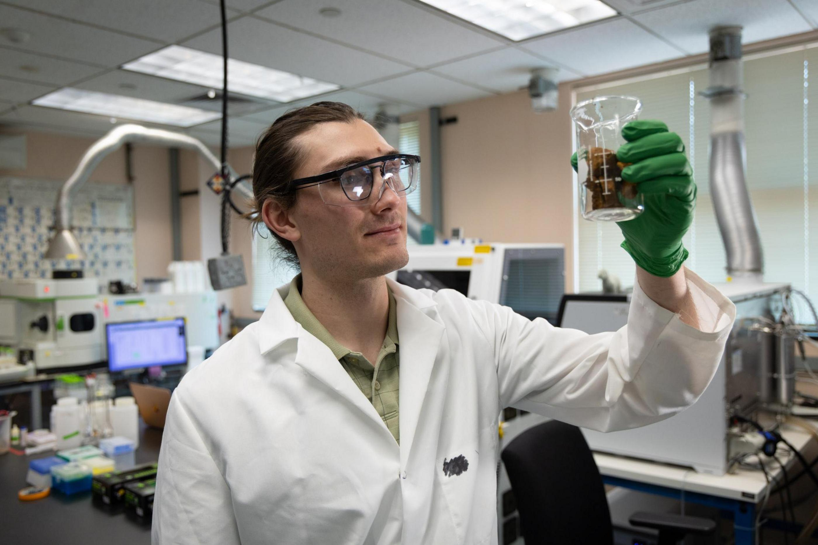 Aaron Goodman in the lab