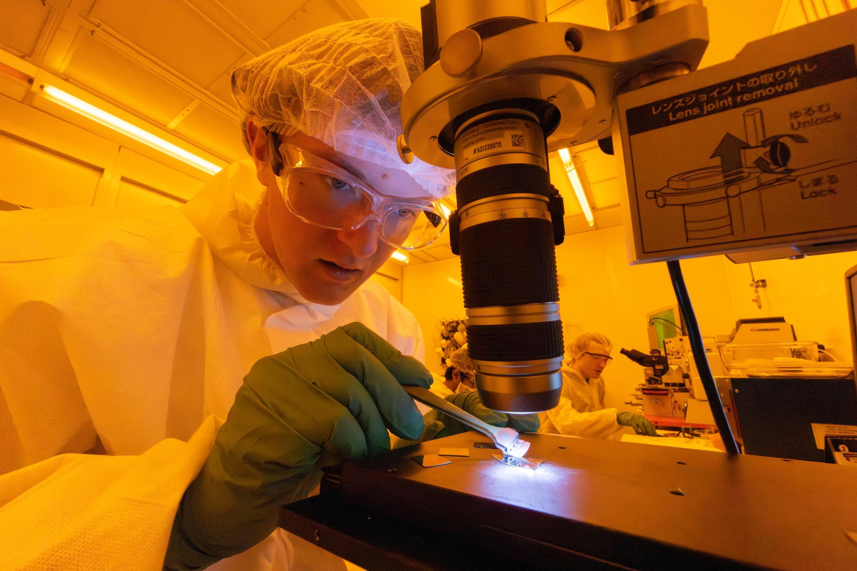 A Mines student works in the nanofabrication lab.
