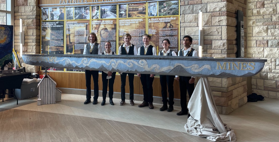ASCE students win regional competition with concrete canoe team