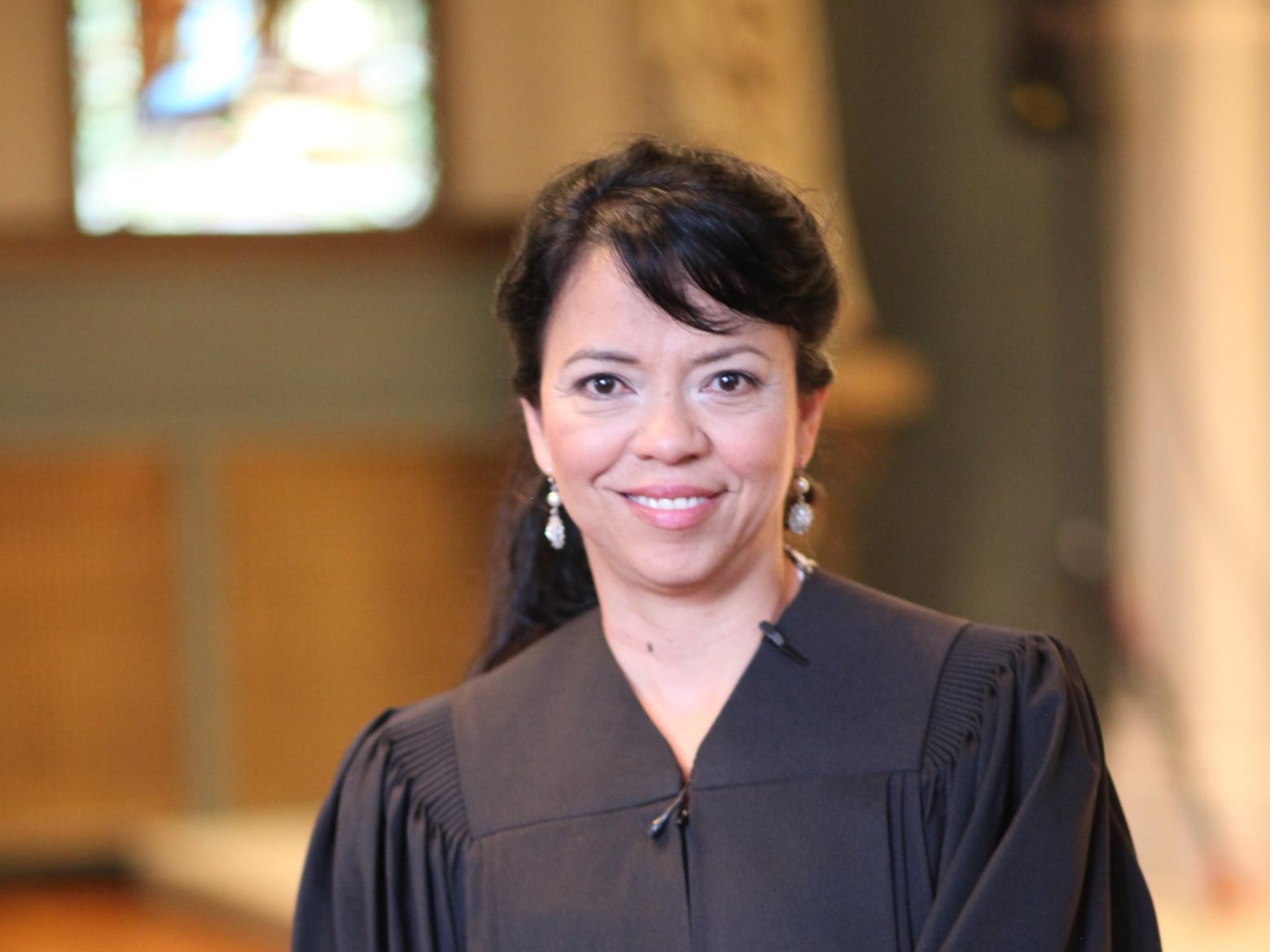 Profile photo of Mines alum Terry Fox in a courtroom wearing her judge's robe as a Colorado Court of Appeals member.